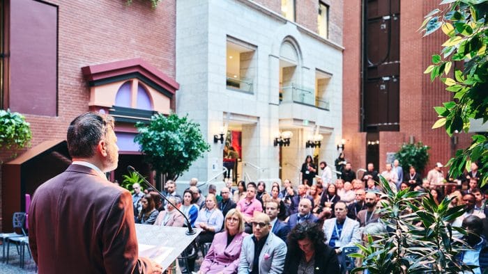 Le Sommet Émergence: ou comment s&rsquo;élever au dessus de la mêlée grâce à l’innovation